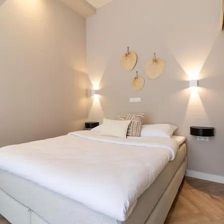 Sayo Boutique Hotel *